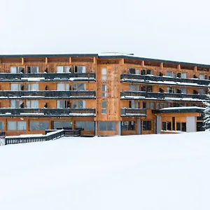 Crystal Otel