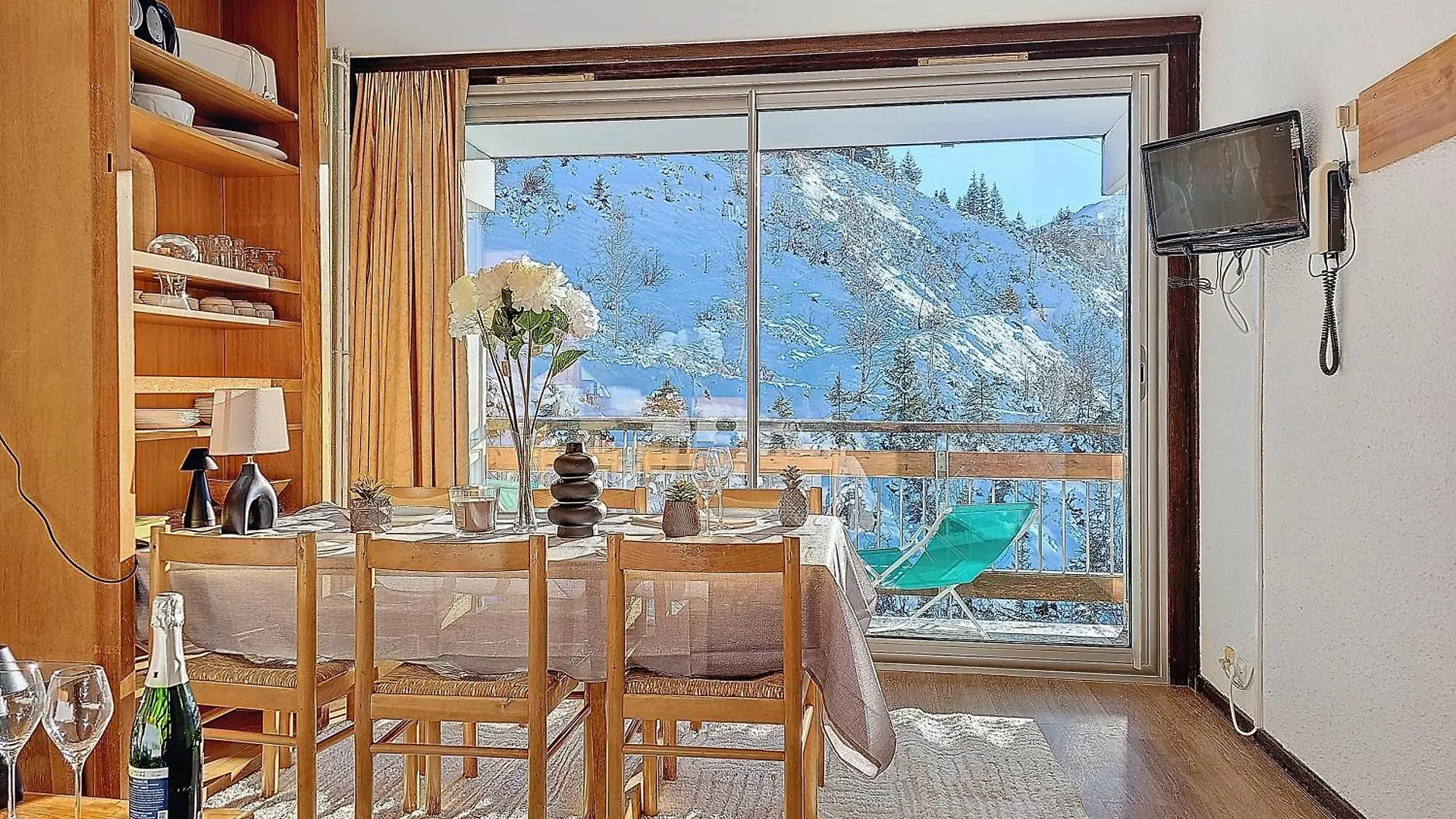 Courchevel 1650 - Mountain View - Snow Front 2S05 Apartment