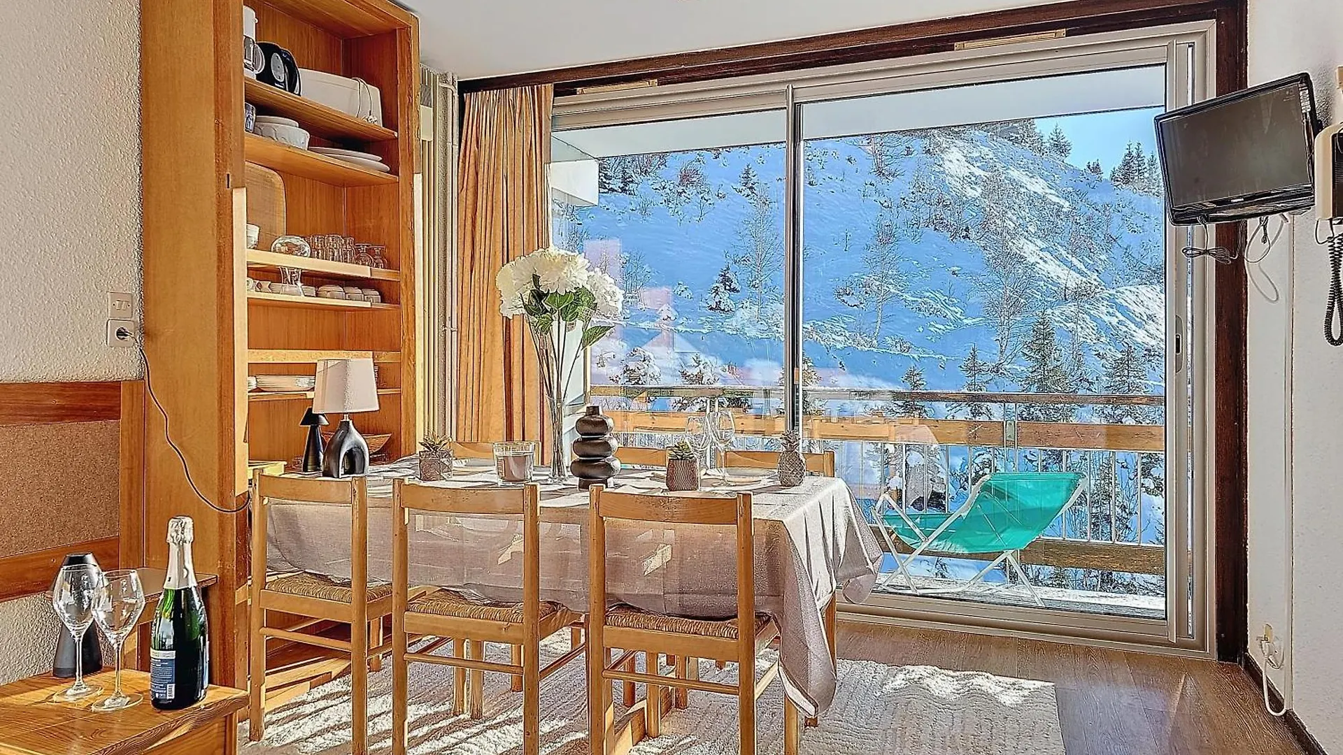 Courchevel 1650 - Mountain View - Snow Front 2S05 Apartment
