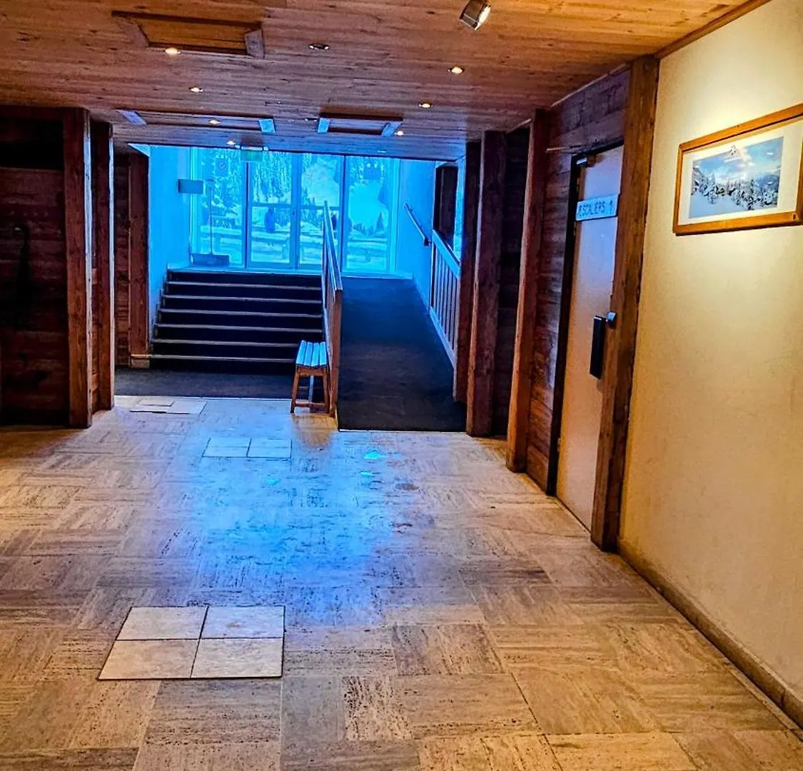 Courchevel 1650 - Mountain View - Snow Front 2S05 Apartment France