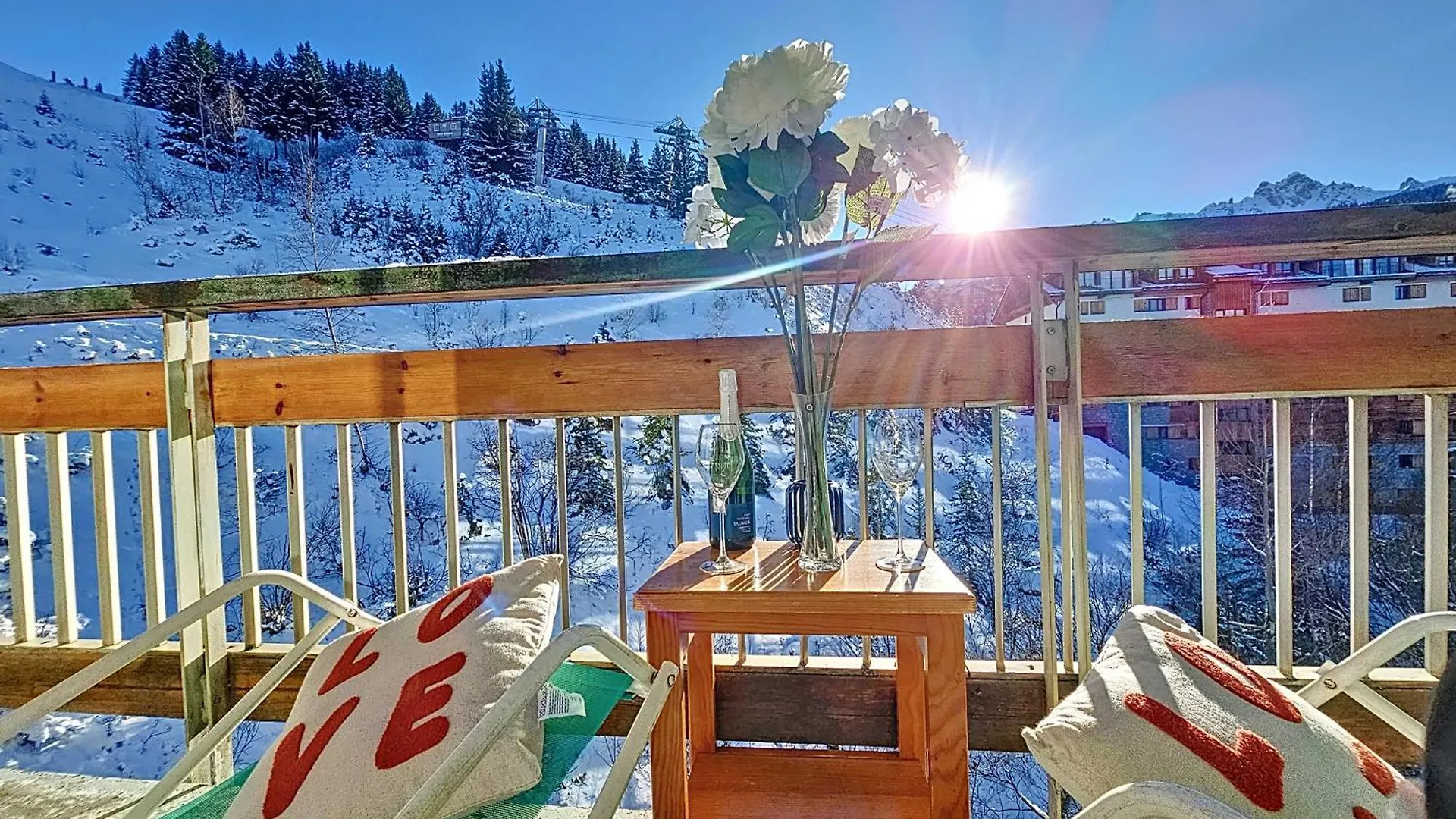 Courchevel 1650 - Mountain View - Snow Front 2S05 Apartment