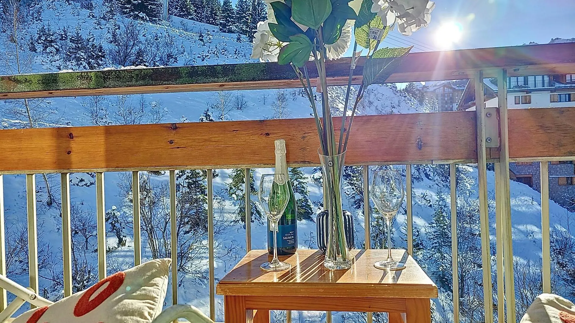 Courchevel 1650 - Mountain View - Snow Front 2S05 Apartment