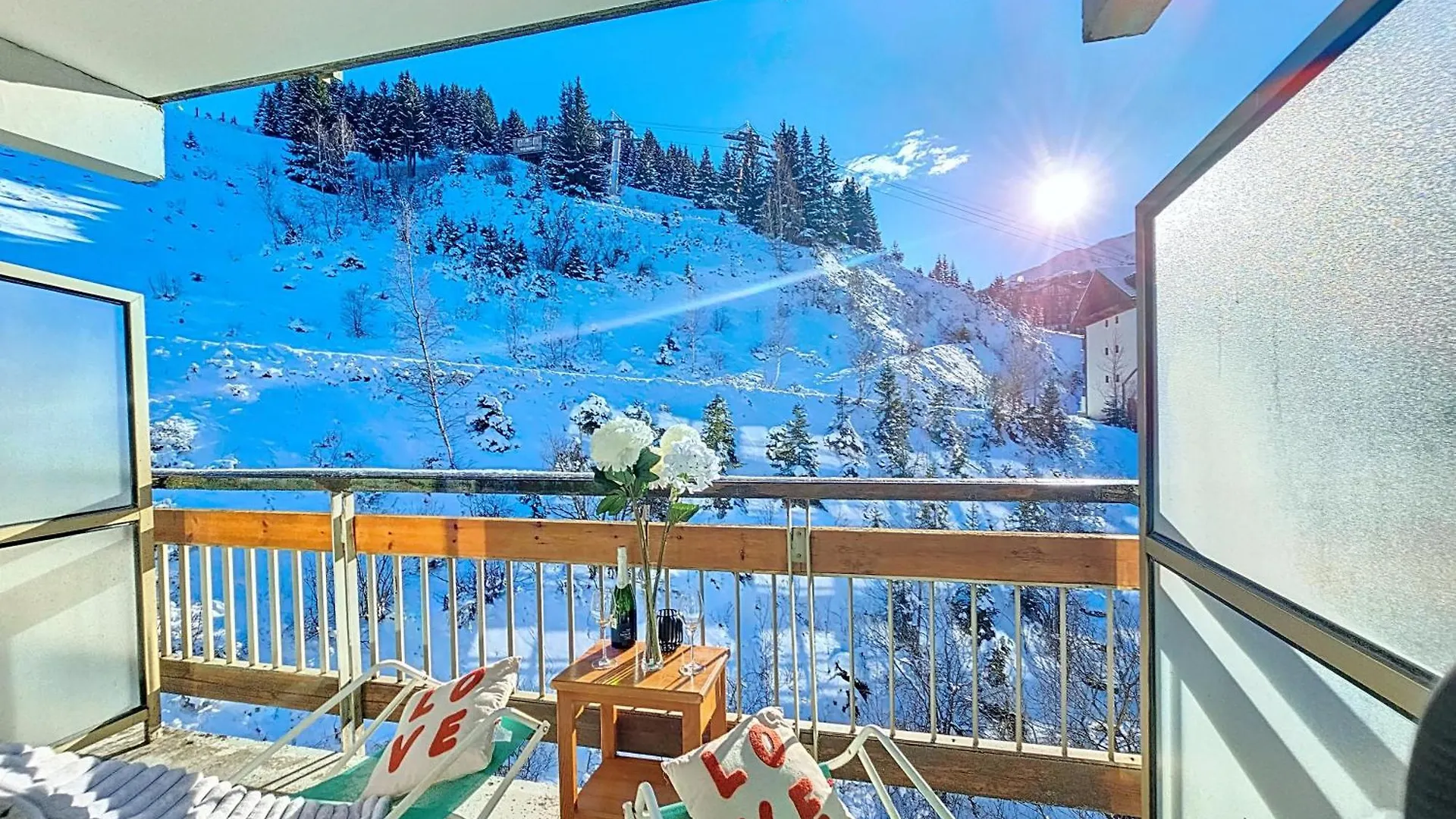 Courchevel 1650 - Mountain View - Snow Front 2S05 Apartment