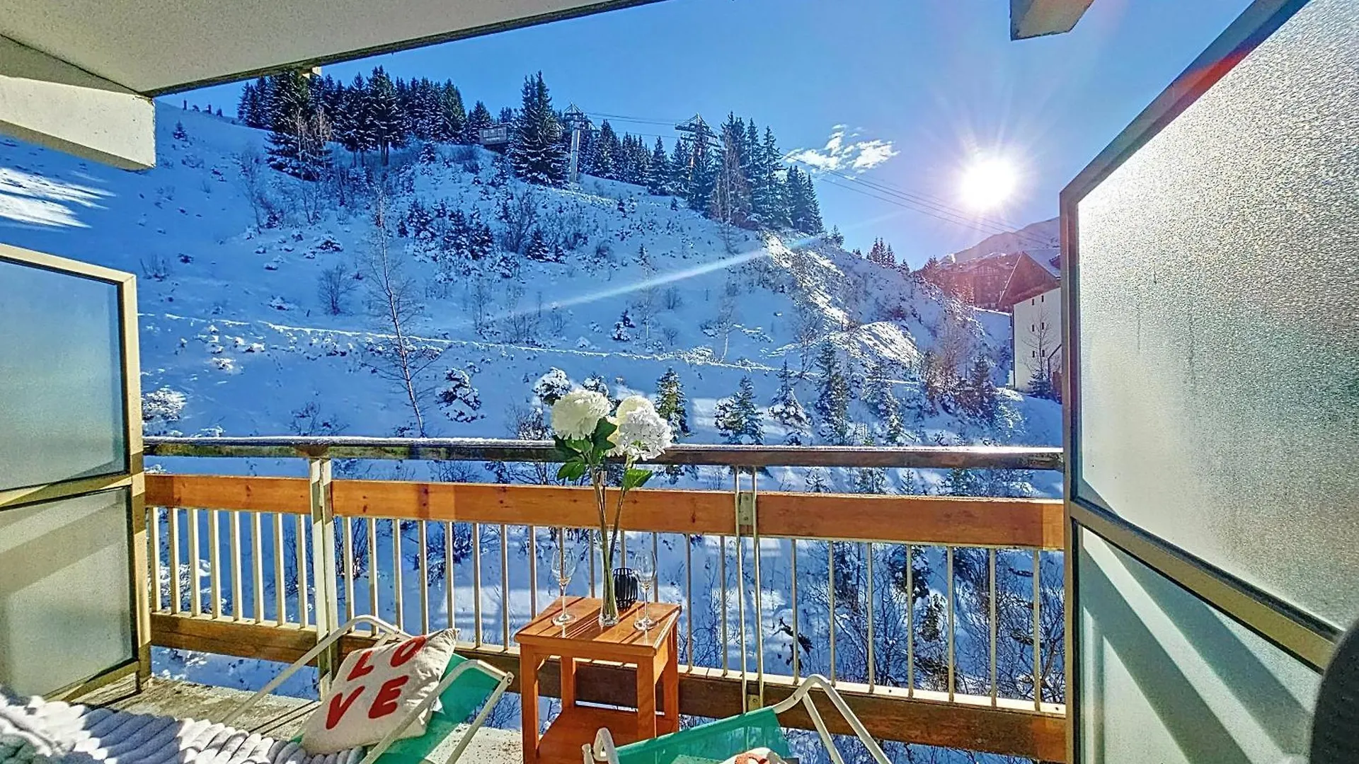 Courchevel 1650 - Mountain View - Snow Front 2S05 Apartment